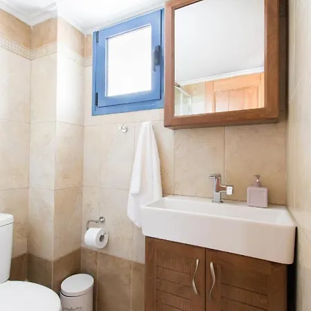 Beachfront Apartament Karpathos