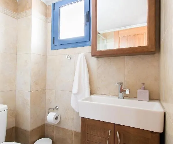 Beachfront Apartamento Kárpatos